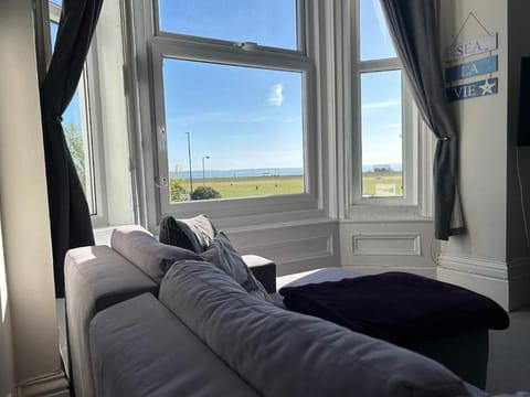 View (from property/room), View (from property/room), Living room, Seating area, Sea view