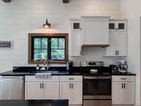 Long Lake-Lake Front - House in Long Lake