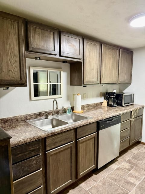 Place at the Lake House in Tom Township