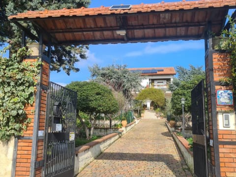 Property building, Facade/entrance