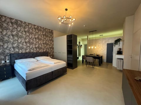 Bed, Living room, Photo of the whole room, Dining area, Bedroom, wardrobe