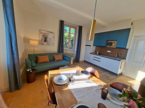 Kitchen or kitchenette, Living room, Dining area