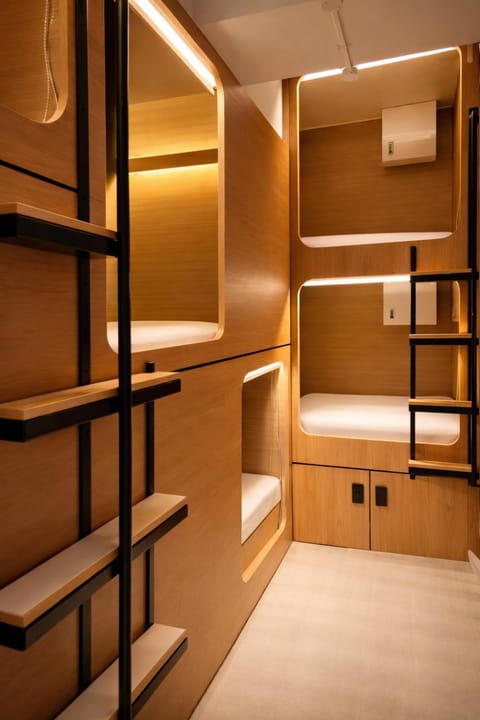Bed, Bedroom, air conditioner