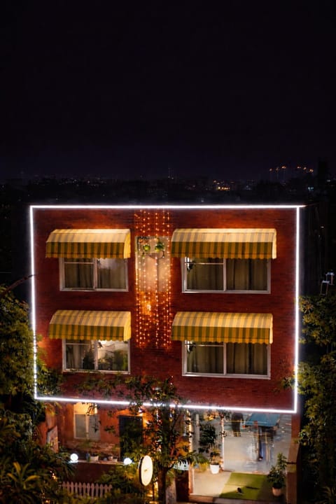 Property building, Night