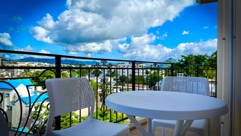 Patio, View (from property/room), Balcony/Terrace