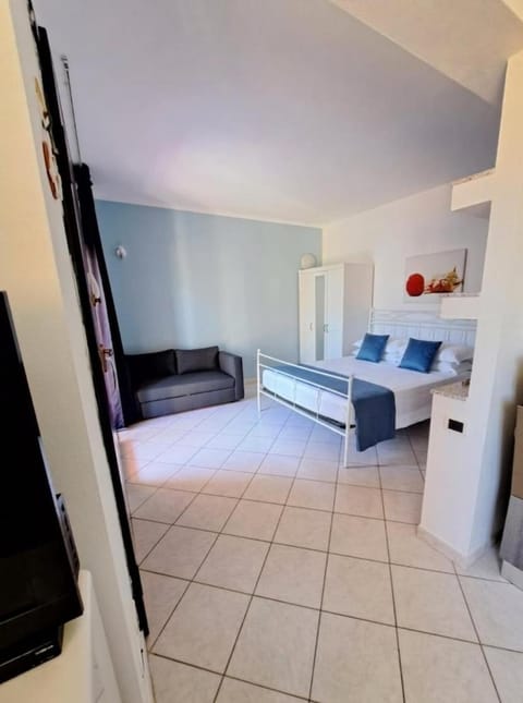 Sunsealove studio apartment Sud Sardegna House in La Maddalena