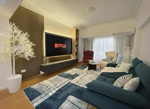 TV and multimedia, Living room, Photo of the whole room, Seating area