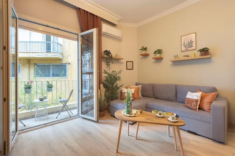 Patio, Living room, Seating area, air conditioner