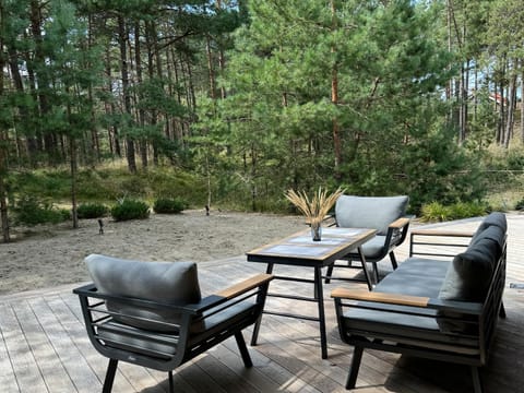 Natural landscape, Balcony/Terrace, Seating area