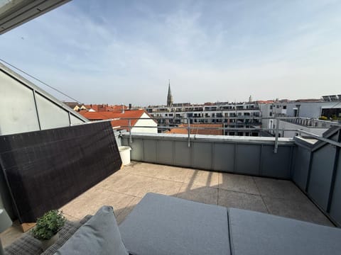 Property building, Balcony/Terrace, Seating area, Street view, Sunrise