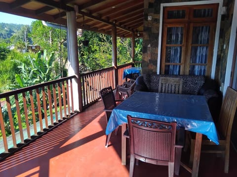 Balcony/Terrace, Dining area