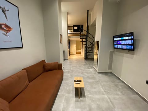 TV and multimedia, Photo of the whole room, Seating area
