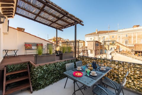 Patio, View (from property/room), Balcony/Terrace, Seating area, Dining area