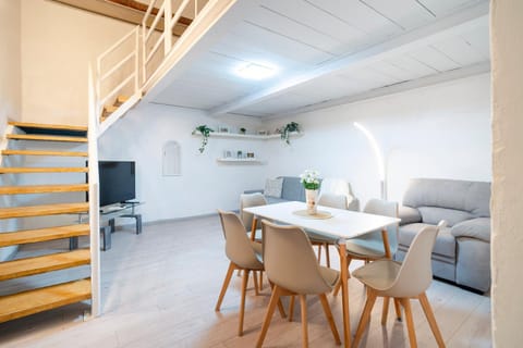 TV and multimedia, Dining area