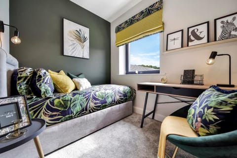 West Point Way - Central Modern 3 bed - Donegal Town House in Donegal City