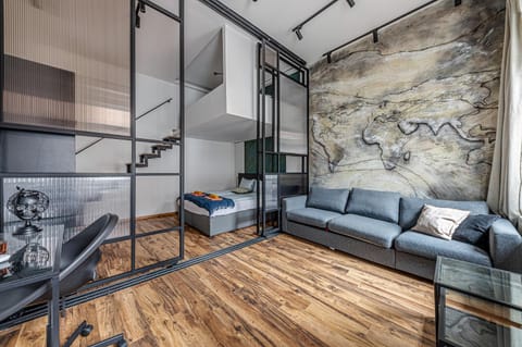 Bed, Living room, towels