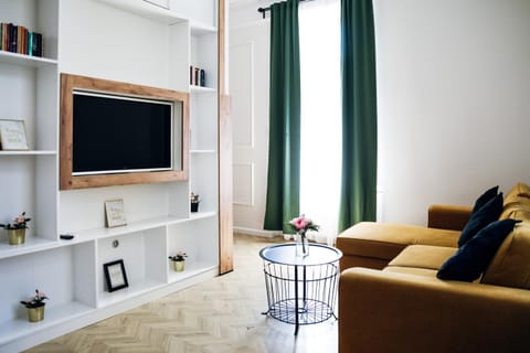 TV and multimedia, Living room