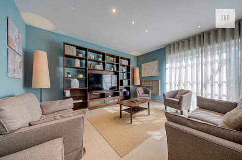 Library, TV and multimedia, Living room, Seating area