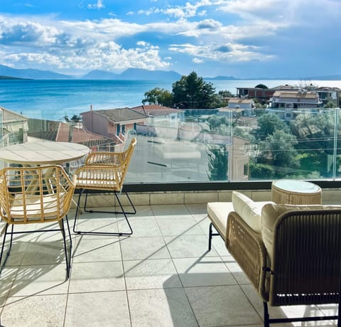 View (from property/room), Balcony/Terrace, Sea view