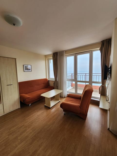 Stunning Beach View Apartment Apartment in Nessebar
