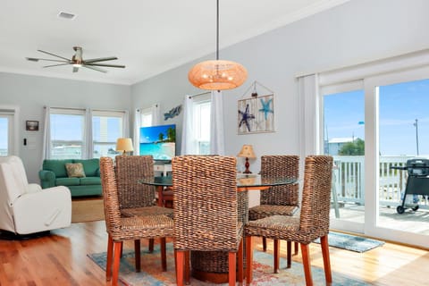 Rhapsody in Blues by Pristine Properties Vacation Rentals House in Mexico Beach