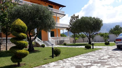 Property building, Garden