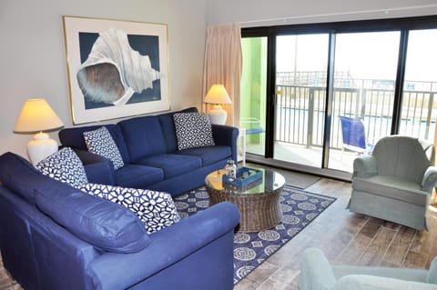 SPT105 Oceanfront Springs Tower 3BR/2B Pool and Hot Tub House in Cherry Grove Beach