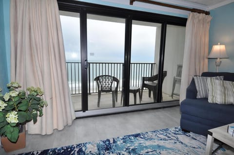 SPT704 Springs Towers Oceanfront 3BR/2B Pool Fitness Room House in Cherry Grove Beach