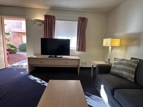 Flamingo Suites Hotel in Casas Adobes