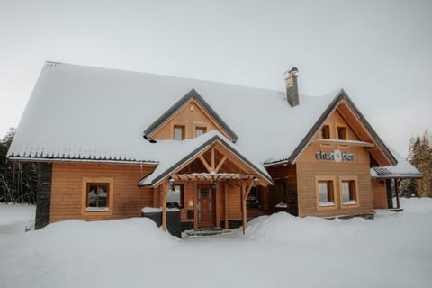 Property building, Winter