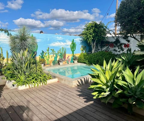 Property building, Swimming pool
