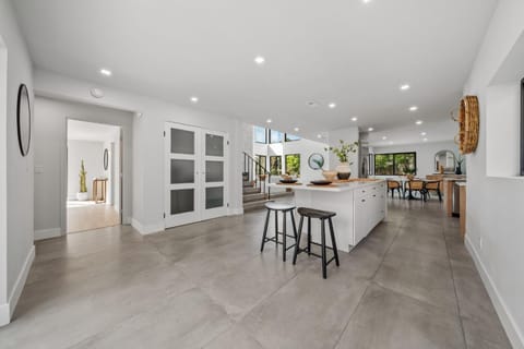 Coastal 4Bdr Del Mar Home, 300 steps from the ocean House in Del Mar