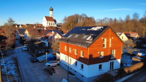 Property building, Bird's eye view, Location, Parking