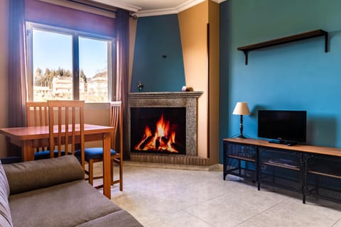TV and multimedia, Living room, Seating area