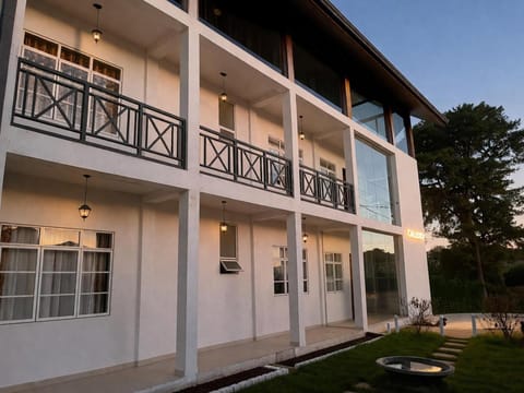 Property building, View (from property/room), Balcony/Terrace