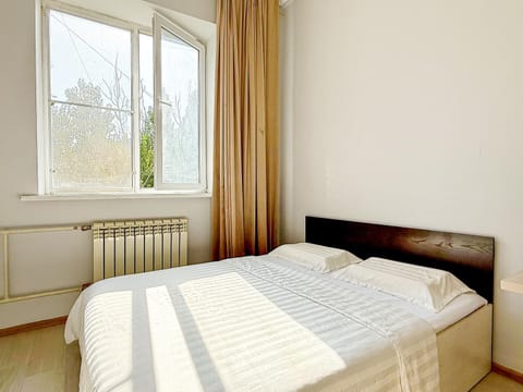 Bed, View (from property/room)