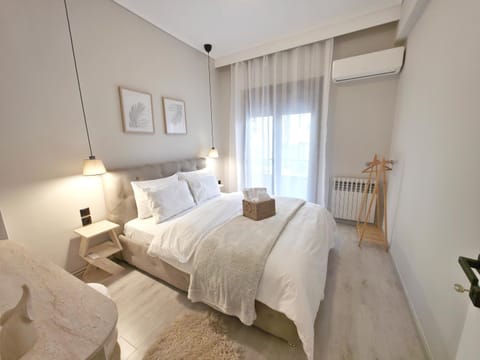 Bed, Balcony/Terrace, Balcony/Terrace, Photo of the whole room, Bedroom, towels, towels, air conditioner, air conditioner