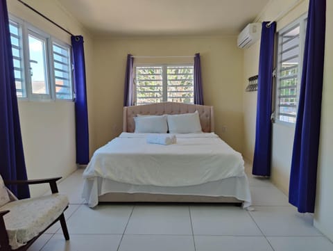 Bed, Bedroom, air conditioner