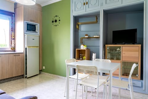 TV and multimedia, Kitchen or kitchenette, Dining area, oven, pet friendly