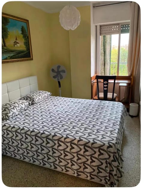 Piso compartido en Catalunya shared apartment Apartment in Badalona