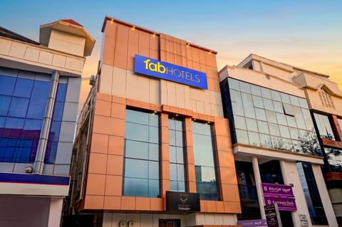 Property building, Facade/entrance