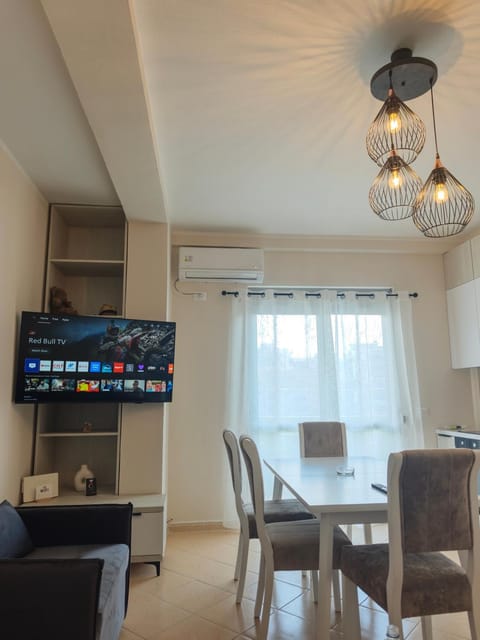 TV and multimedia, Living room, Dining area