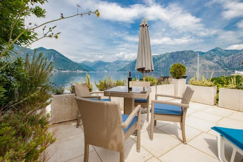 Apartments D&V Apartment in Dobrota