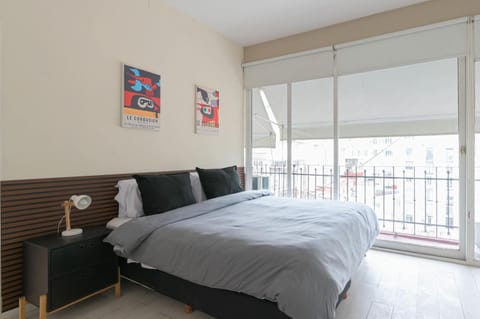 Bed, Photo of the whole room