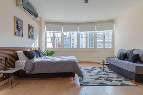 Bed, Living room, Photo of the whole room