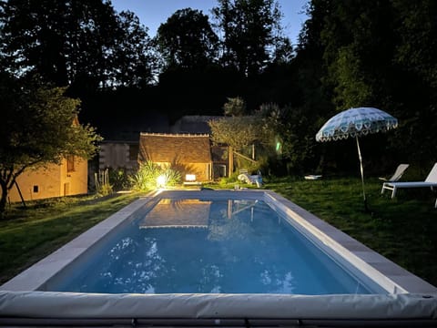 Night, Garden, Pool view, Swimming pool, sunbed