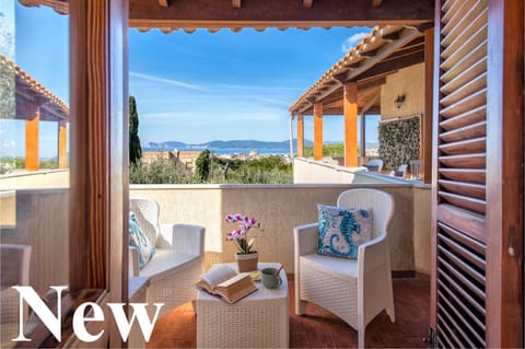 Day, Natural landscape, View (from property/room), Balcony/Terrace
