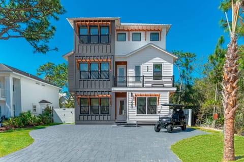 Tango! Beach House for 26 Guests! Plus Golf Cart! House in Seagrove Beach