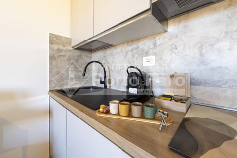 Clarissa's Charming House Apartment in Palau