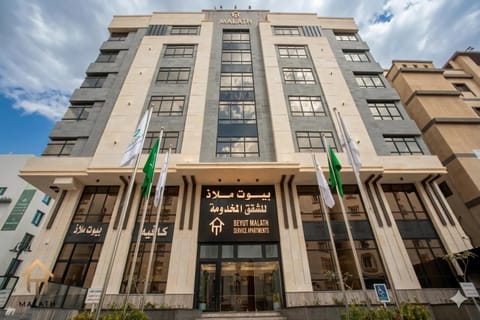Property building, Day